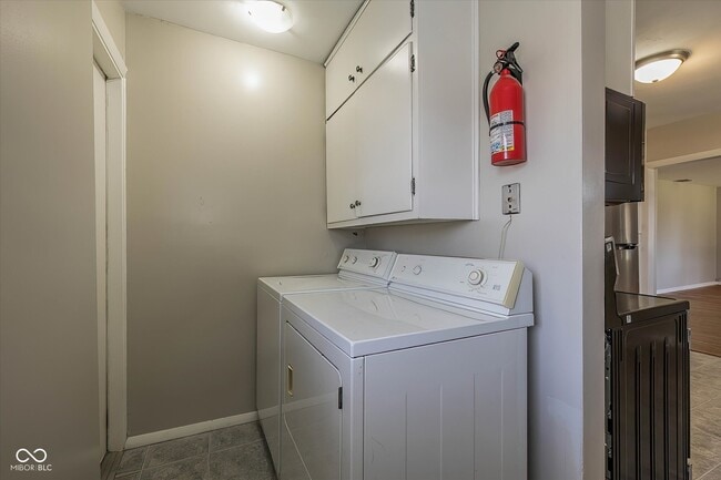 Building Photo - 9631 Kittrell Dr