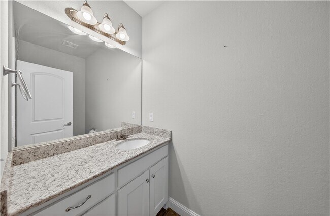 Building Photo - 584 Quartz Wy