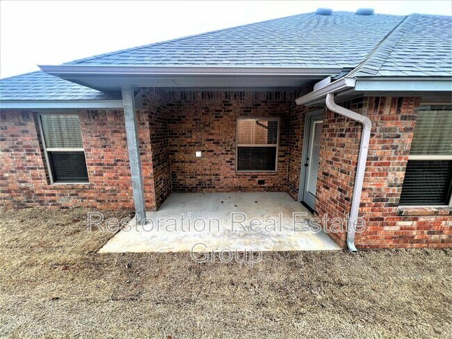 Building Photo - 500 NW 176th St