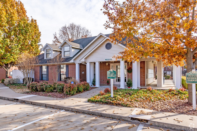 Building Photo - Claremore Creek