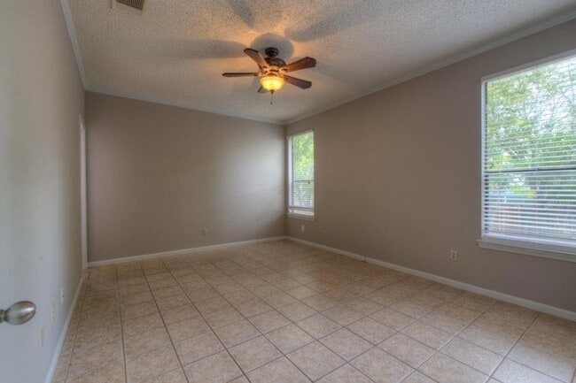 Building Photo - 1710 Woodwind Ln