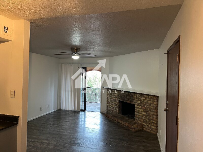 Building Photo - 6311 N Barcelona Ct