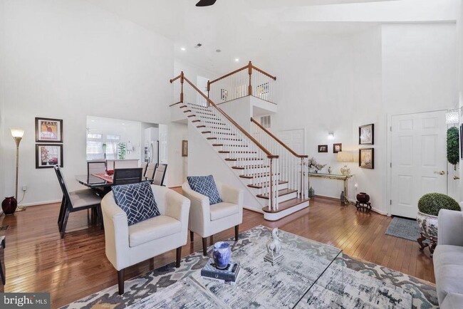 Building Photo - 2157 Vittoria Ct