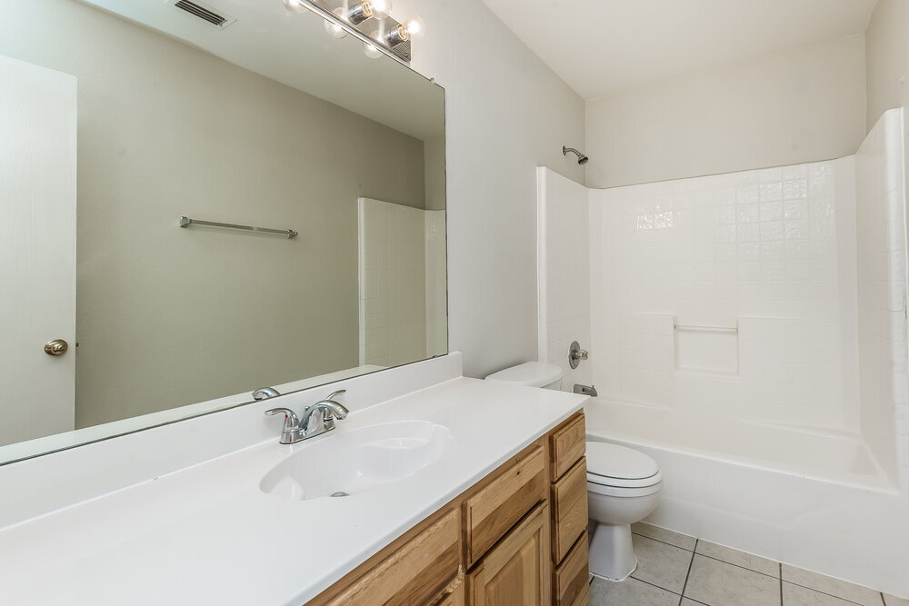 Building Photo - 1101 Marcia Ln