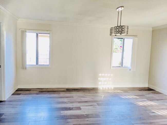 Building Photo - 10242 Tyhurst Rd