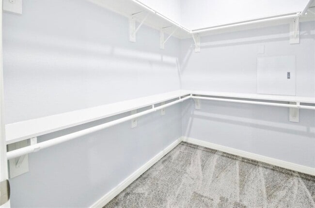 Building Photo - 3510 Oleander Ave