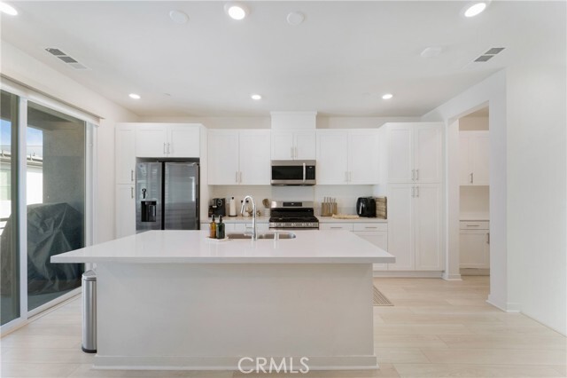 Building Photo - 3640 S Allston Paseo