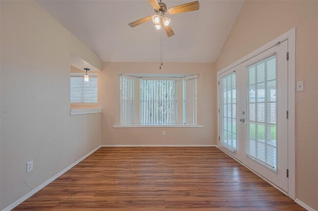 Building Photo - 15827 Beechnut St