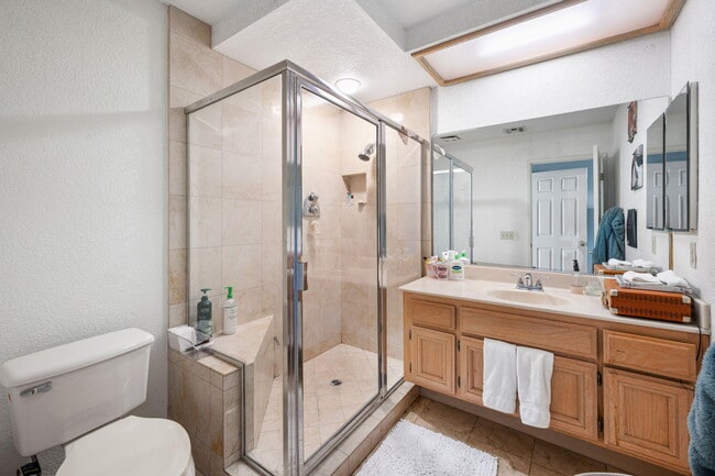 Building Photo - 48125 Vía Hermosa