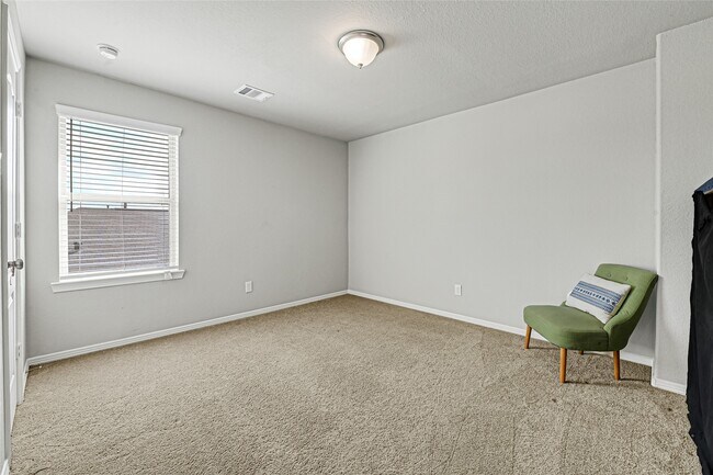 Building Photo - 25452 Northpark Lake Dr