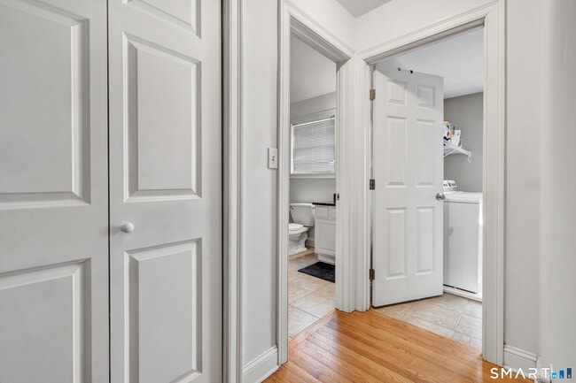 Building Photo - 240 Highland Ave