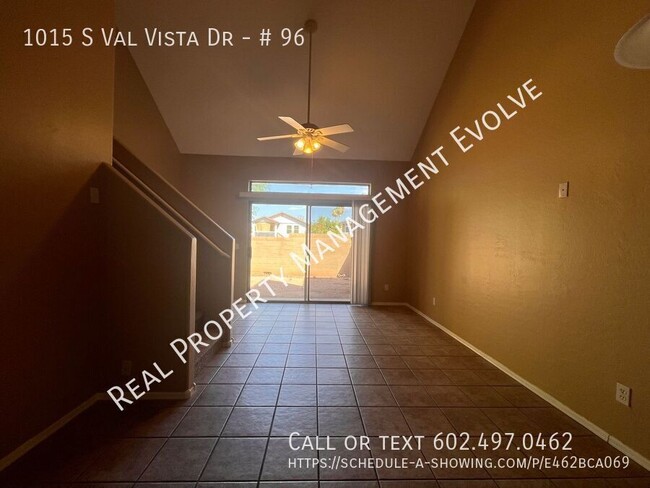 Building Photo - Pretty 2-Bed Mesa Townhome