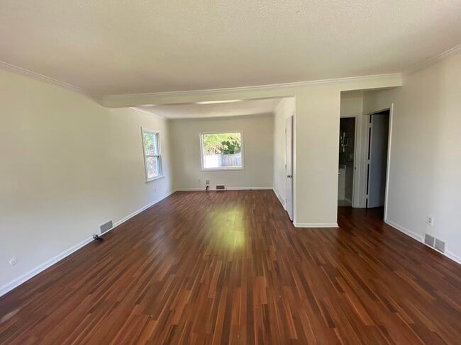 Building Photo - 3928 Crary Dr