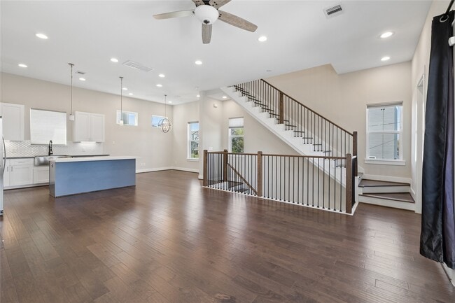 Building Photo - 2604 Mcilhenny St