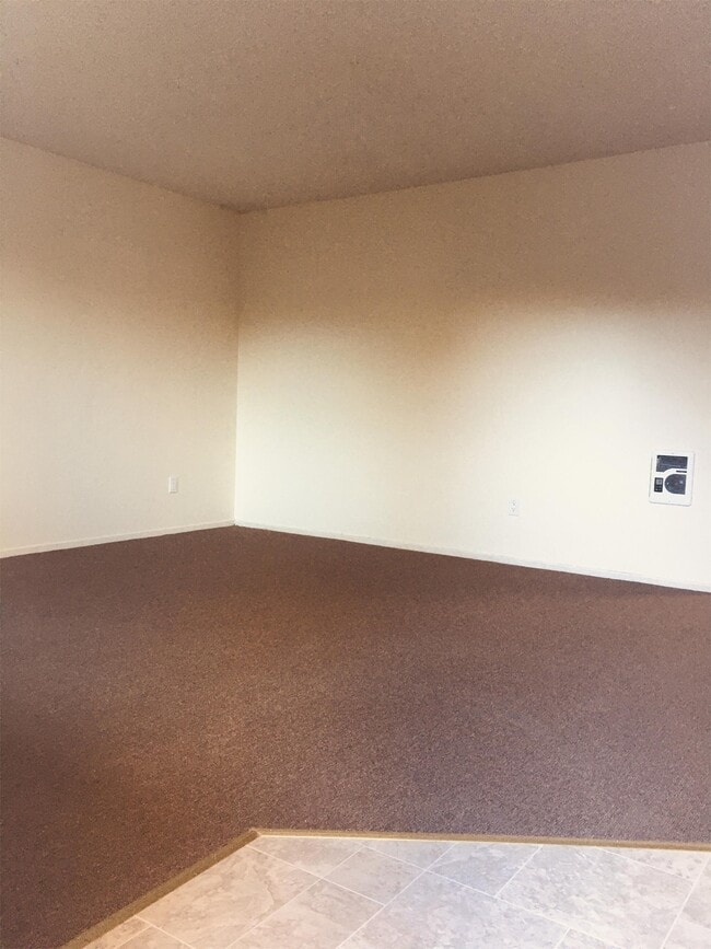 Building Photo - 209 Wright Ln