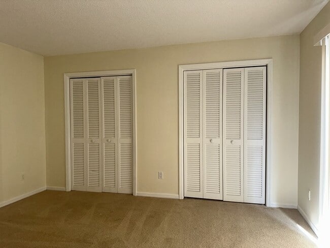 Building Photo - Quail Run Community