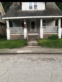 Building Photo - 327 E Stuart Ave