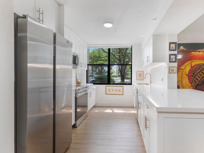 Building Photo - 955 Egret Cir