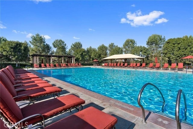 Building Photo - 99 Bianco