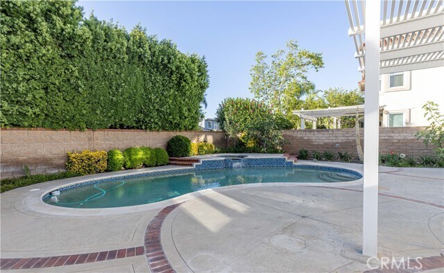 Building Photo - 2142 Marselina