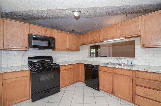 Building Photo - 1319 Silver Morning Dr