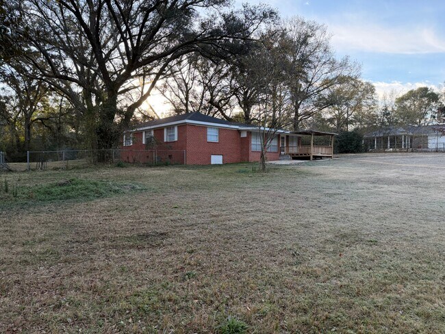 Building Photo - 5538 Gunn Rd