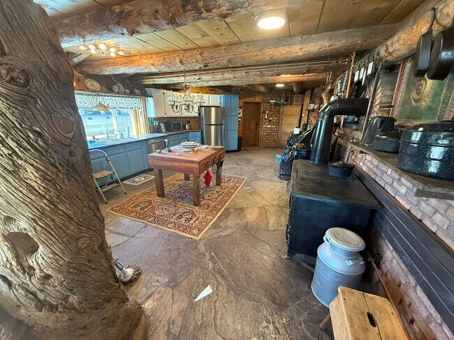 Building Photo - 43393 Co Rd M