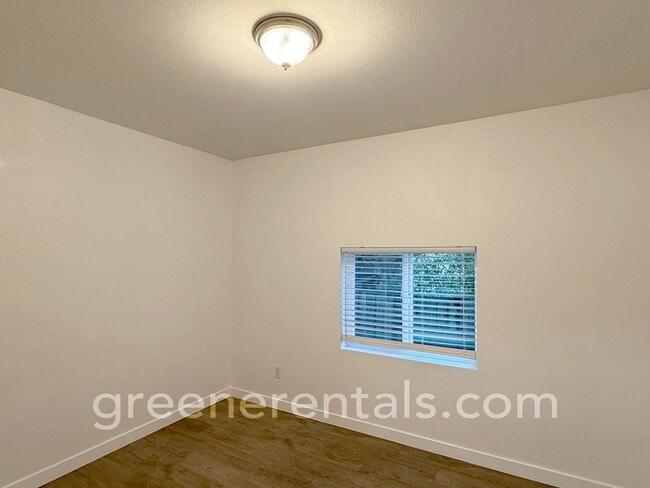 Building Photo - 1944 Olympia Ave NE