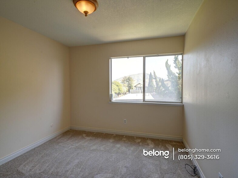 Building Photo - 1750 Prefumo Canyon Rd