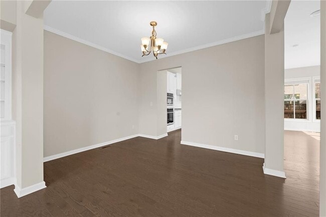 Building Photo - 331 Northaven Ave