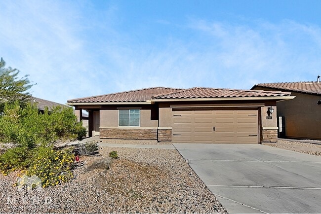 Building Photo - 2491 N Agave Ln