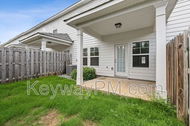 Building Photo - 317 Sumac Trail