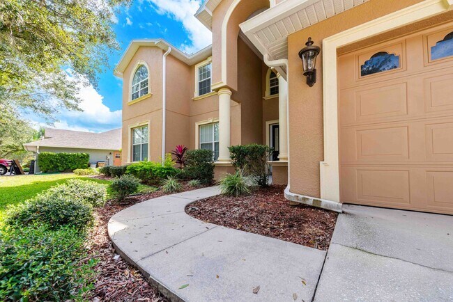 Building Photo - St. Cloud 4 Bedroom, 4 Bathroom Pool Home with Lake View