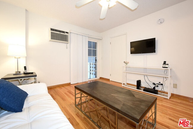 Building Photo - 3720 Vinton Ave