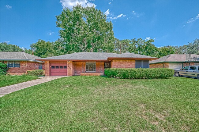 Building Photo - 3018 Attridge Rd