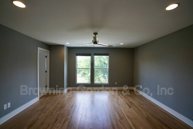 Building Photo - 2900 Torbett St