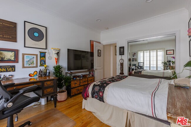 Building Photo - 9660 W Olympic Blvd