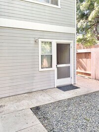 Building Photo - 362 Ralcam Pl