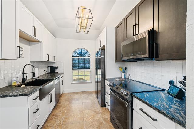 Building Photo - 7829 Creekview Dr