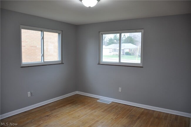 Building Photo - 539 Royer Ave NW