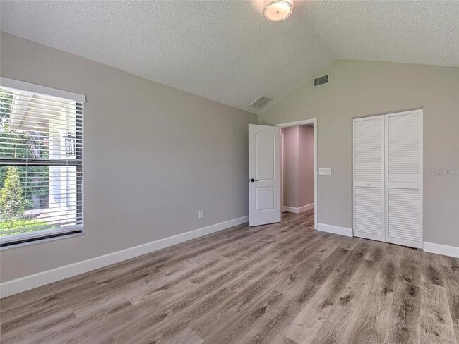 Building Photo - 3105 Mossvale Ln