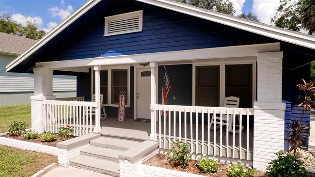 Building Photo - 1815 2nd Ave E
