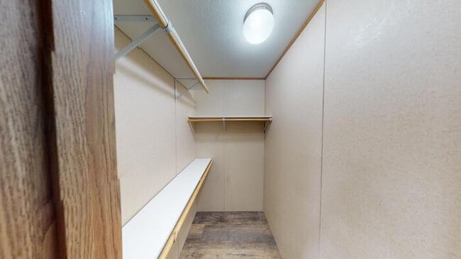 Building Photo - 124 Delta Ave