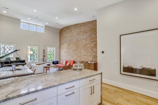 Building Photo - 2024 16th Street NW, # 3