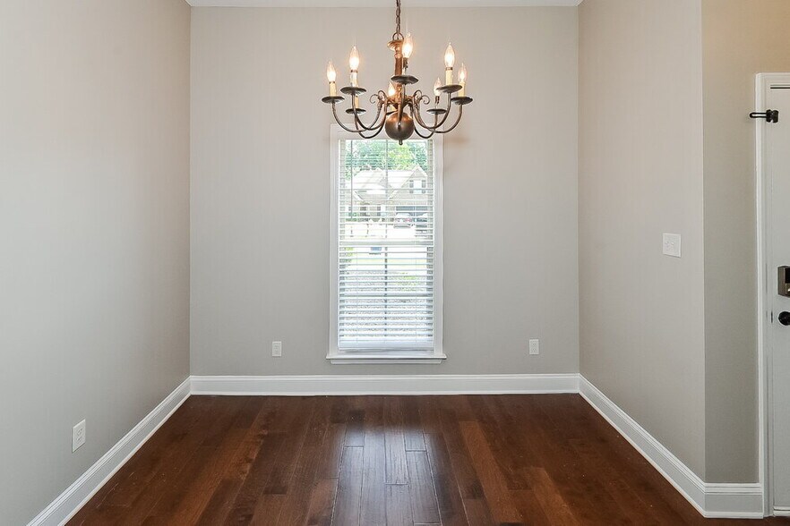Building Photo - 7263 Willow Point Dr