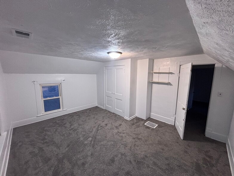 Building Photo - 1562 Branched Oak Rd