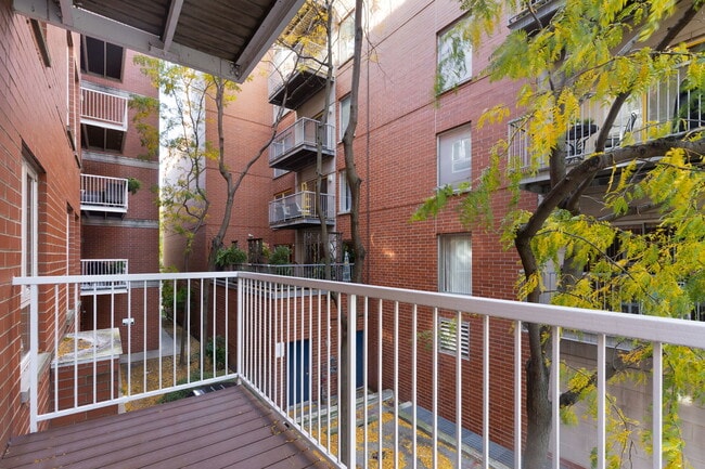 Building Photo - 1415 Sherman Ave