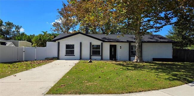 Building Photo - 3206 Las Brisas Dr