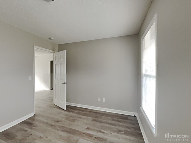 Building Photo - 146 Pinewinds Dr