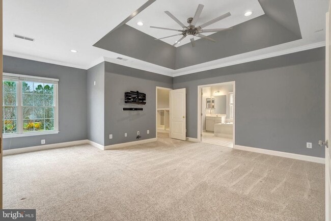 Building Photo - 15053 Doral Pl